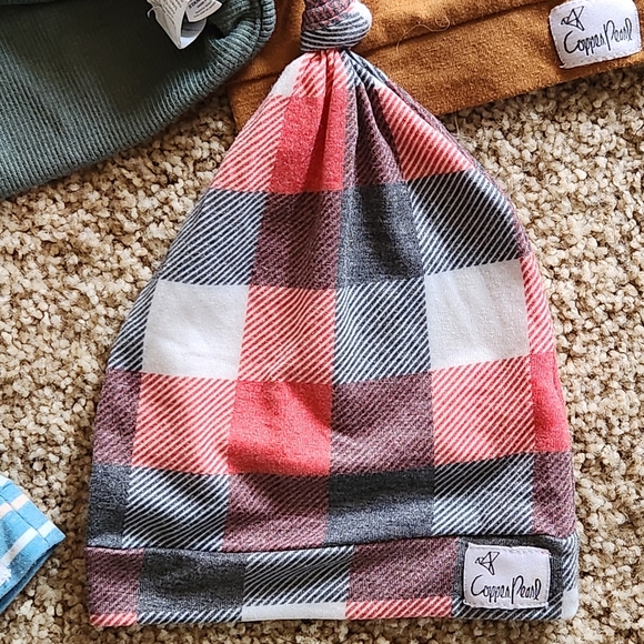 Copper Pearl/ Little Co. Top Knot Baby Hat Bundle 5 hats included - Picture 6 of 8